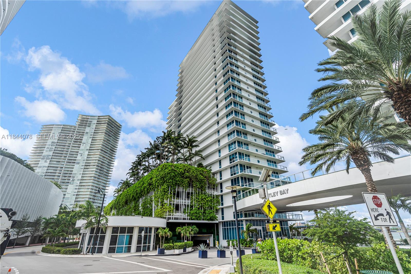 520 West Avenue 1105