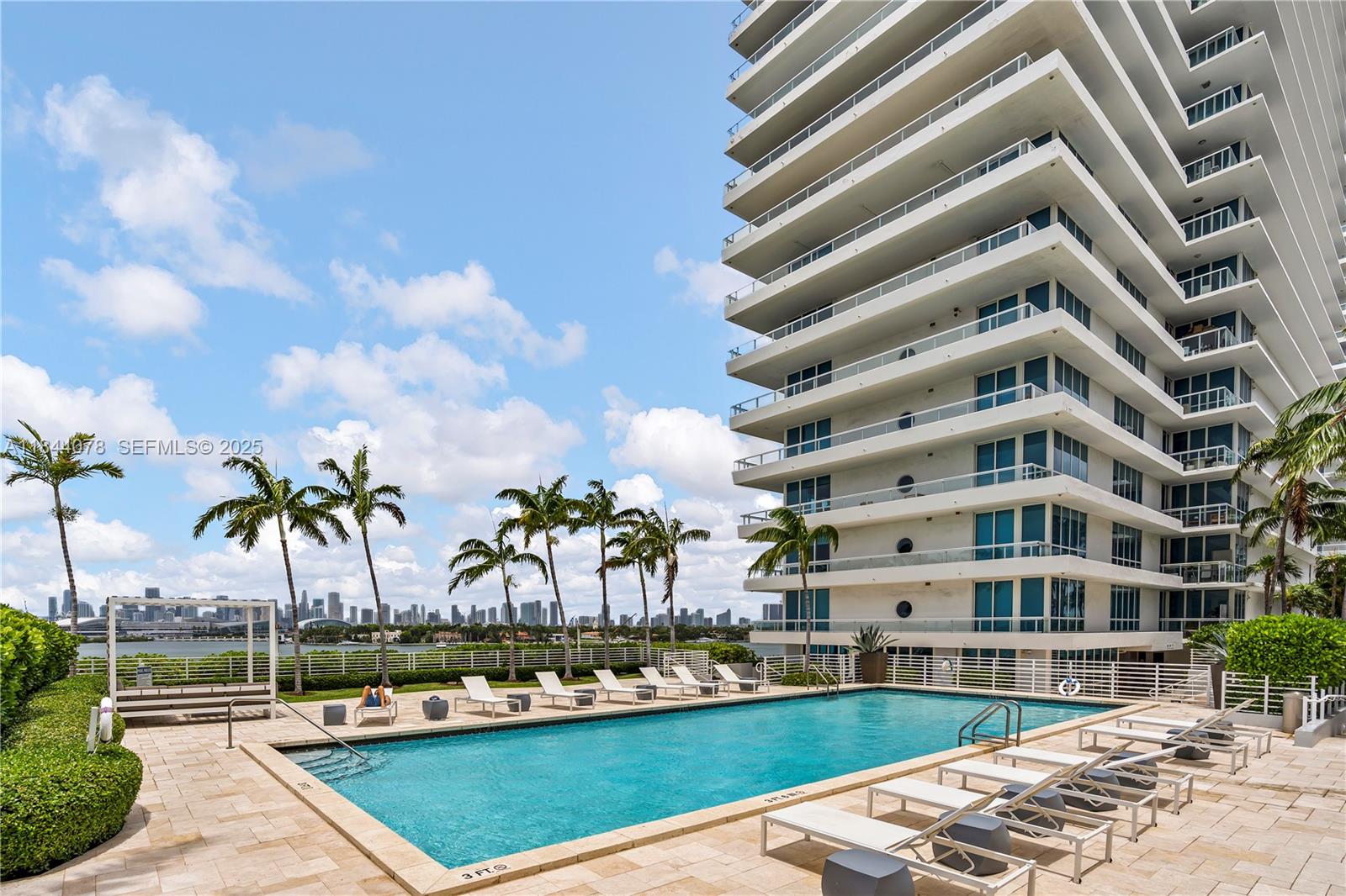 520 West Avenue 1105