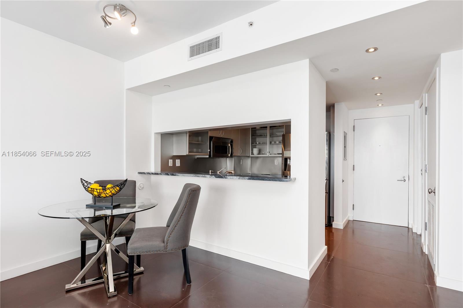 540 West Avenue 312