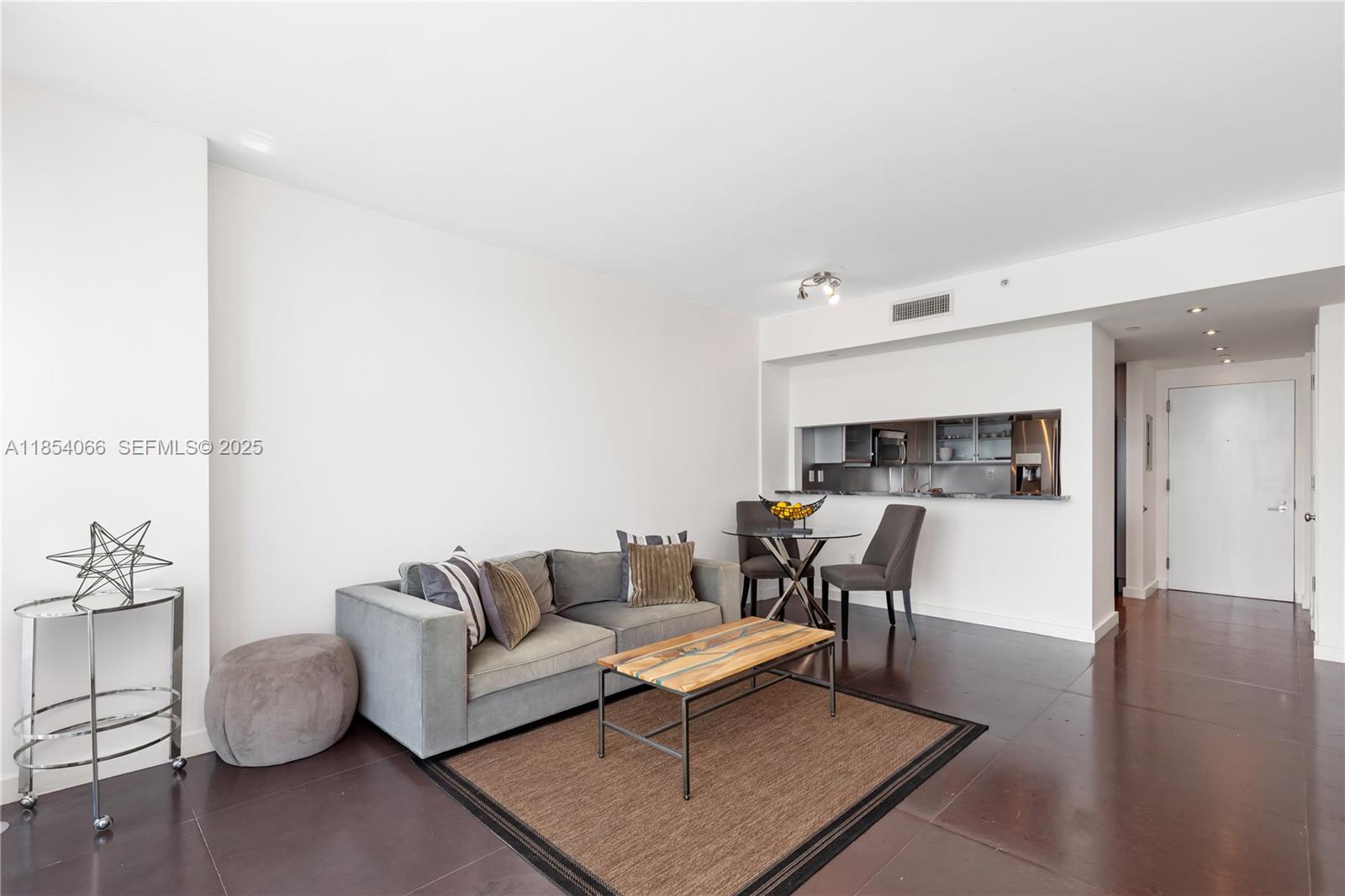 540 West Avenue 312