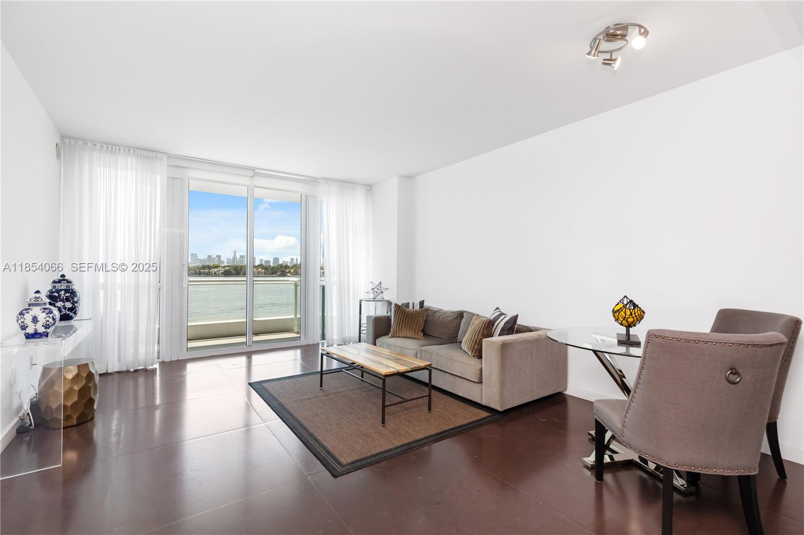 540 West Avenue 312
