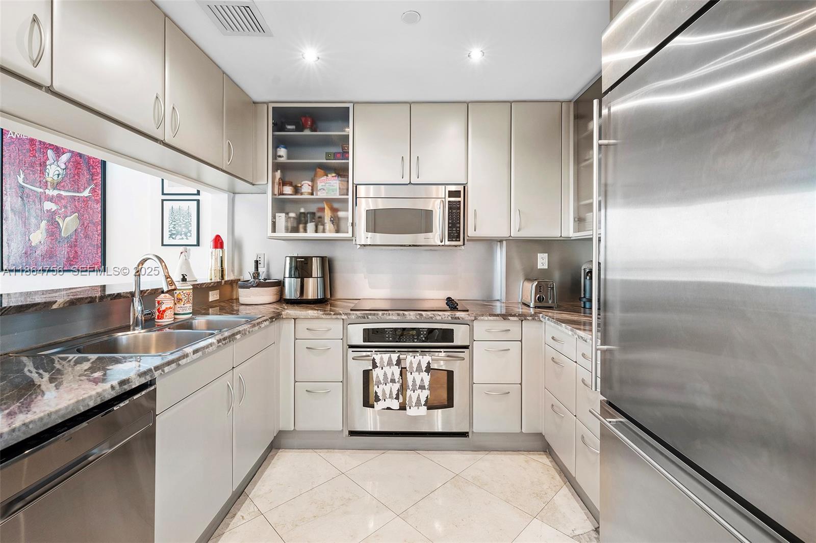 540 West Avenue 712