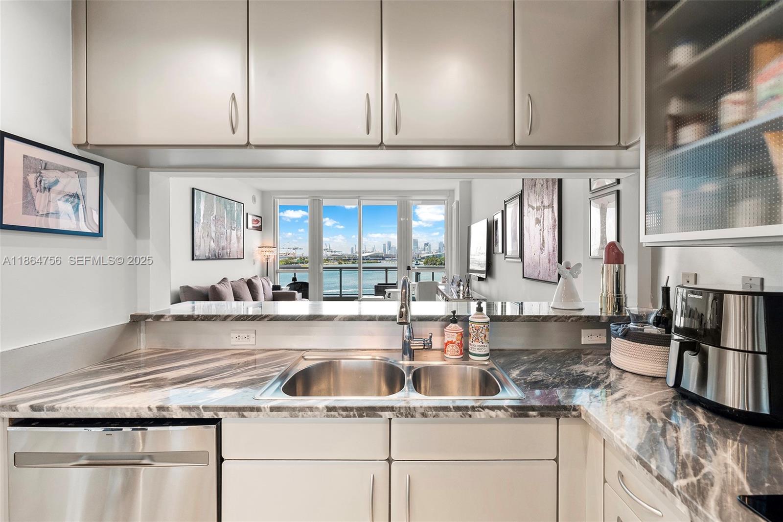 540 West Avenue 712