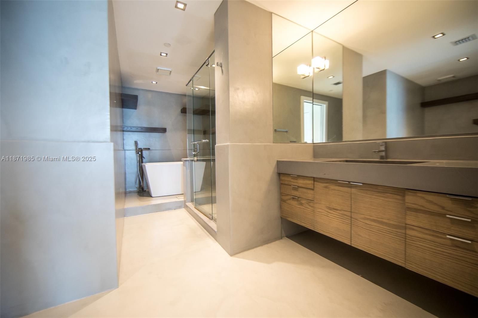 520 West Avenue 602