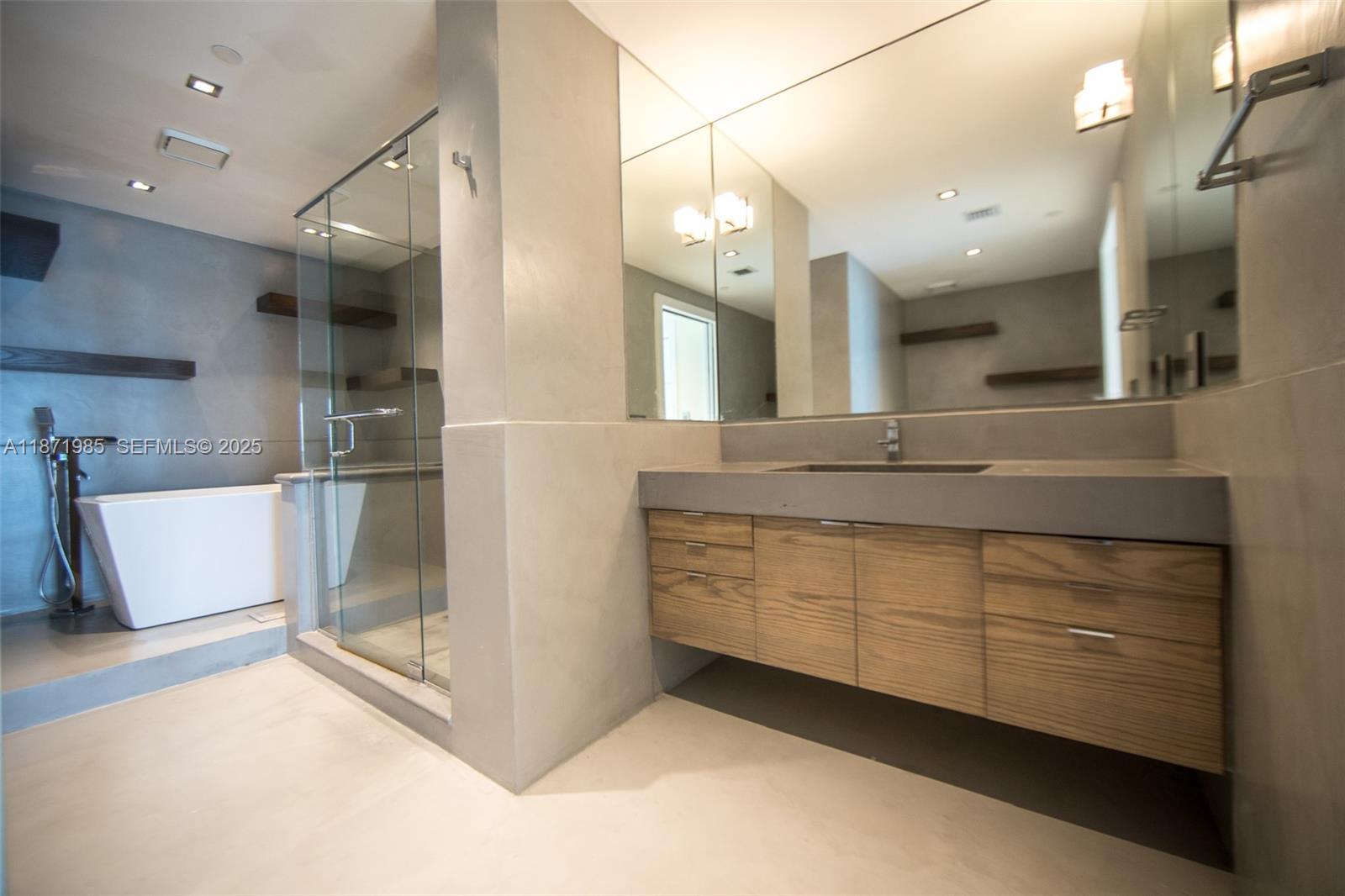 520 West Avenue 602