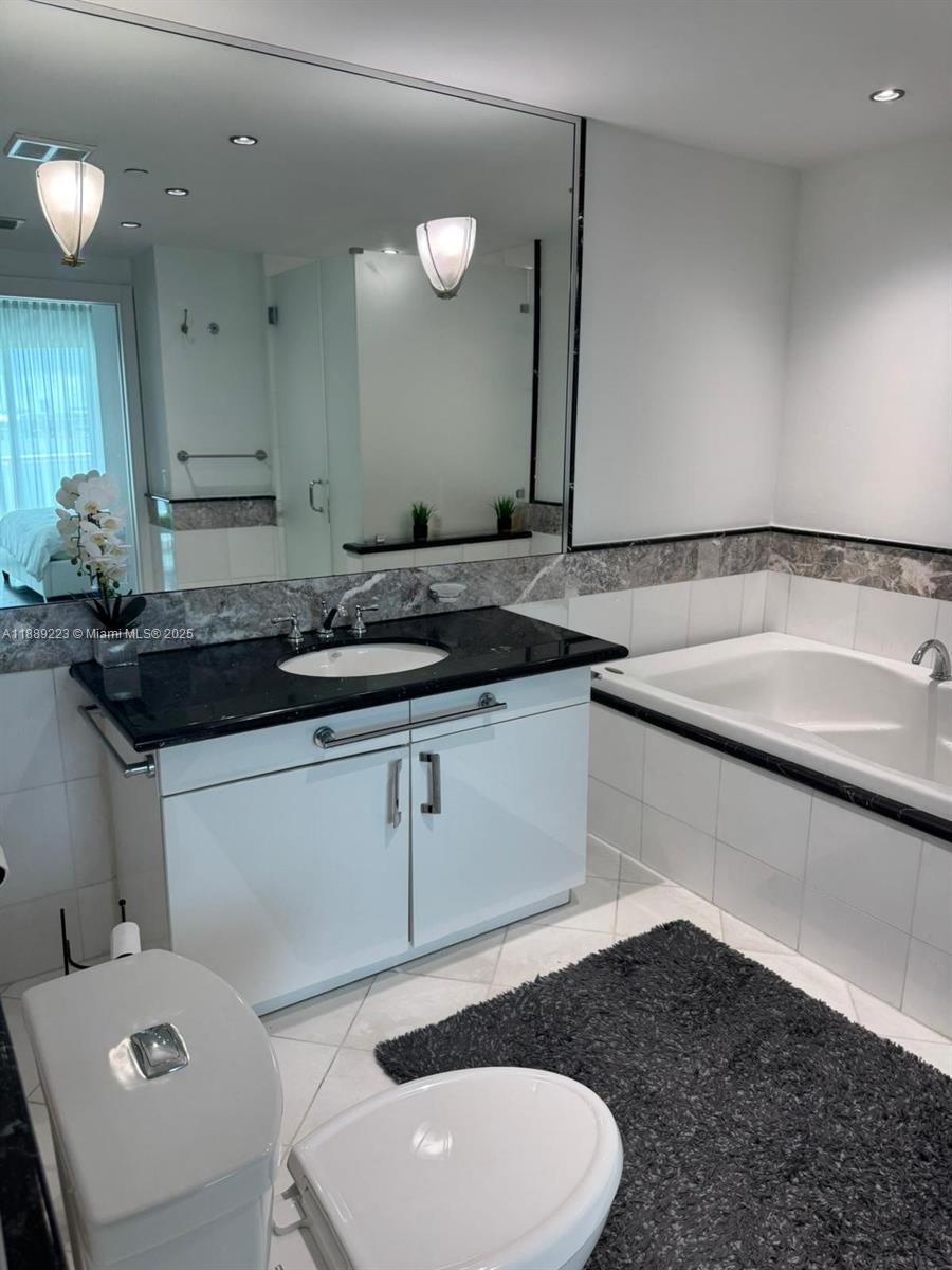 540 West Ave # 311, Miami Beach Unit: 311