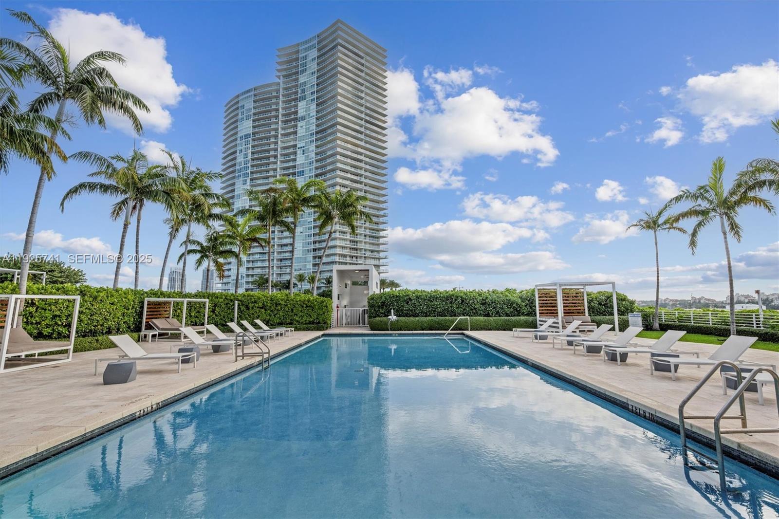 520 West Ave # 1701