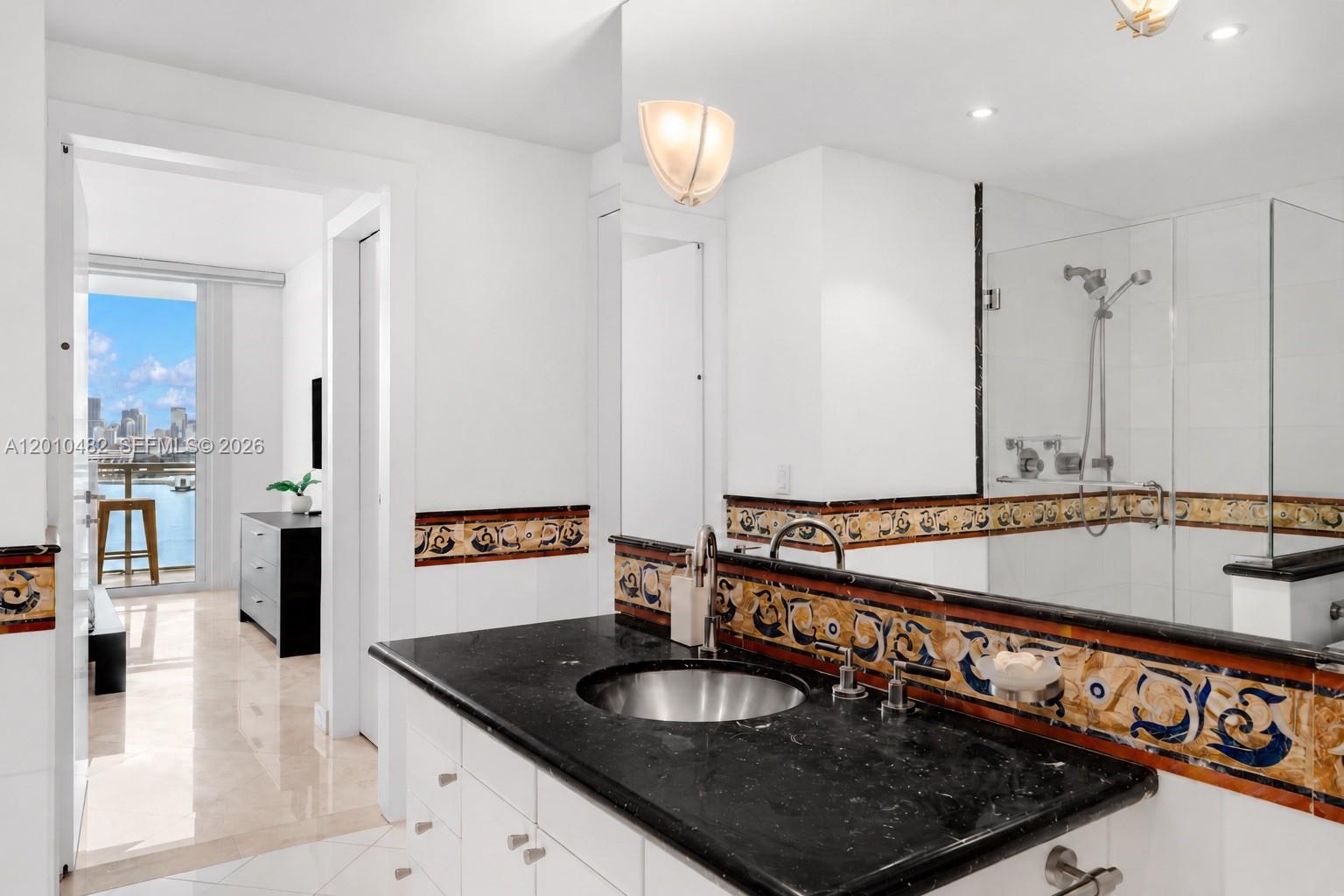 520 West Avenue 1203