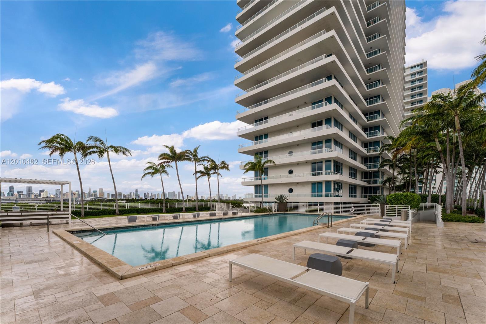 520 West Ave # 1203