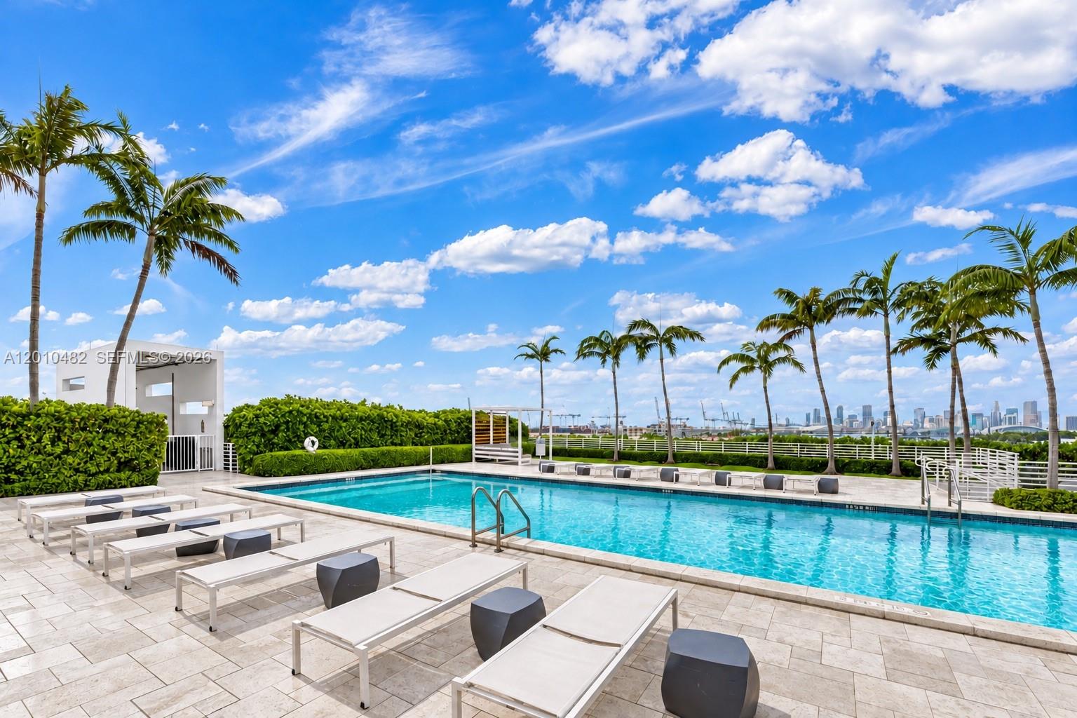 520 West Avenue 1203