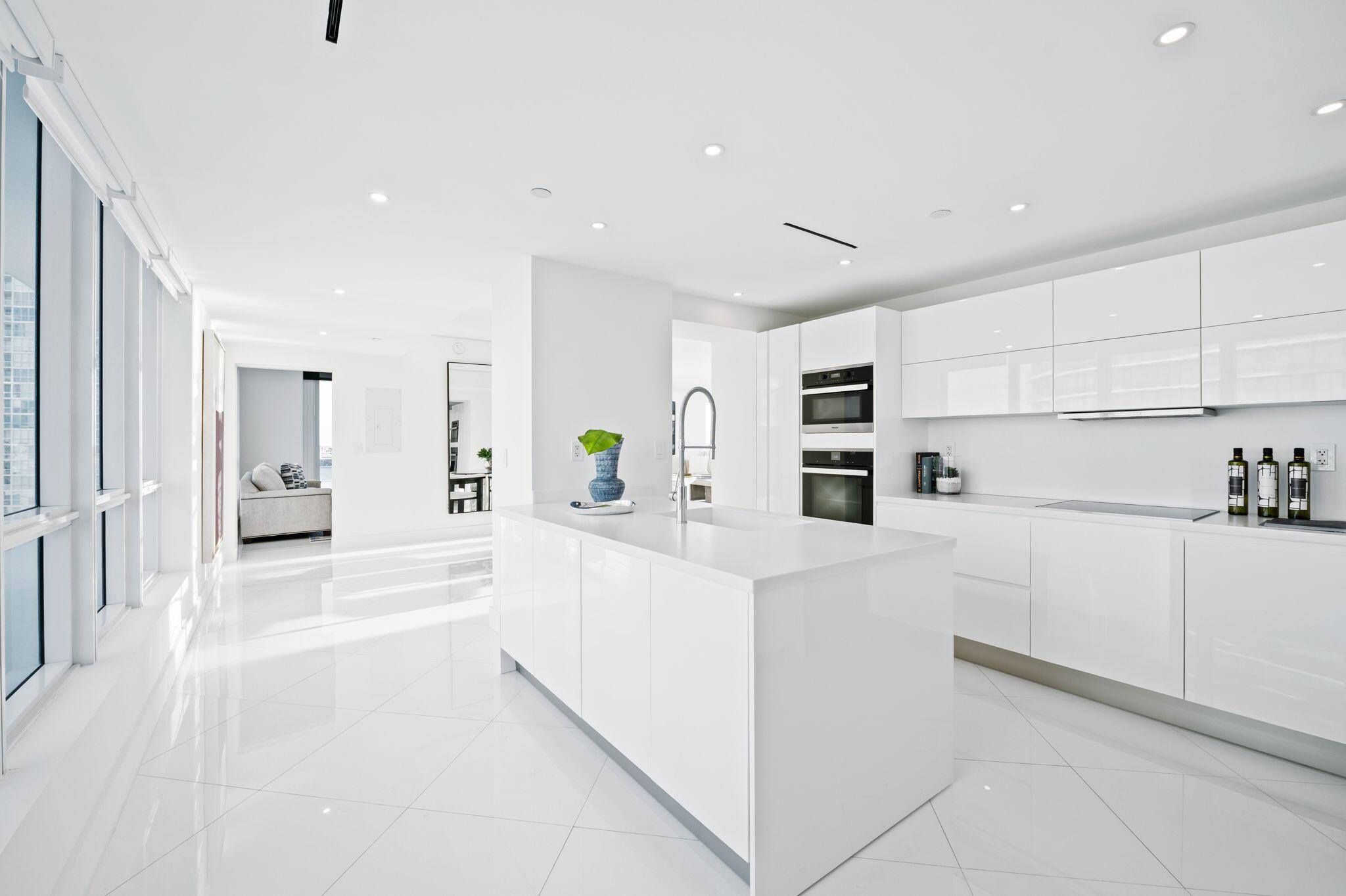 520 West Avenue 1601