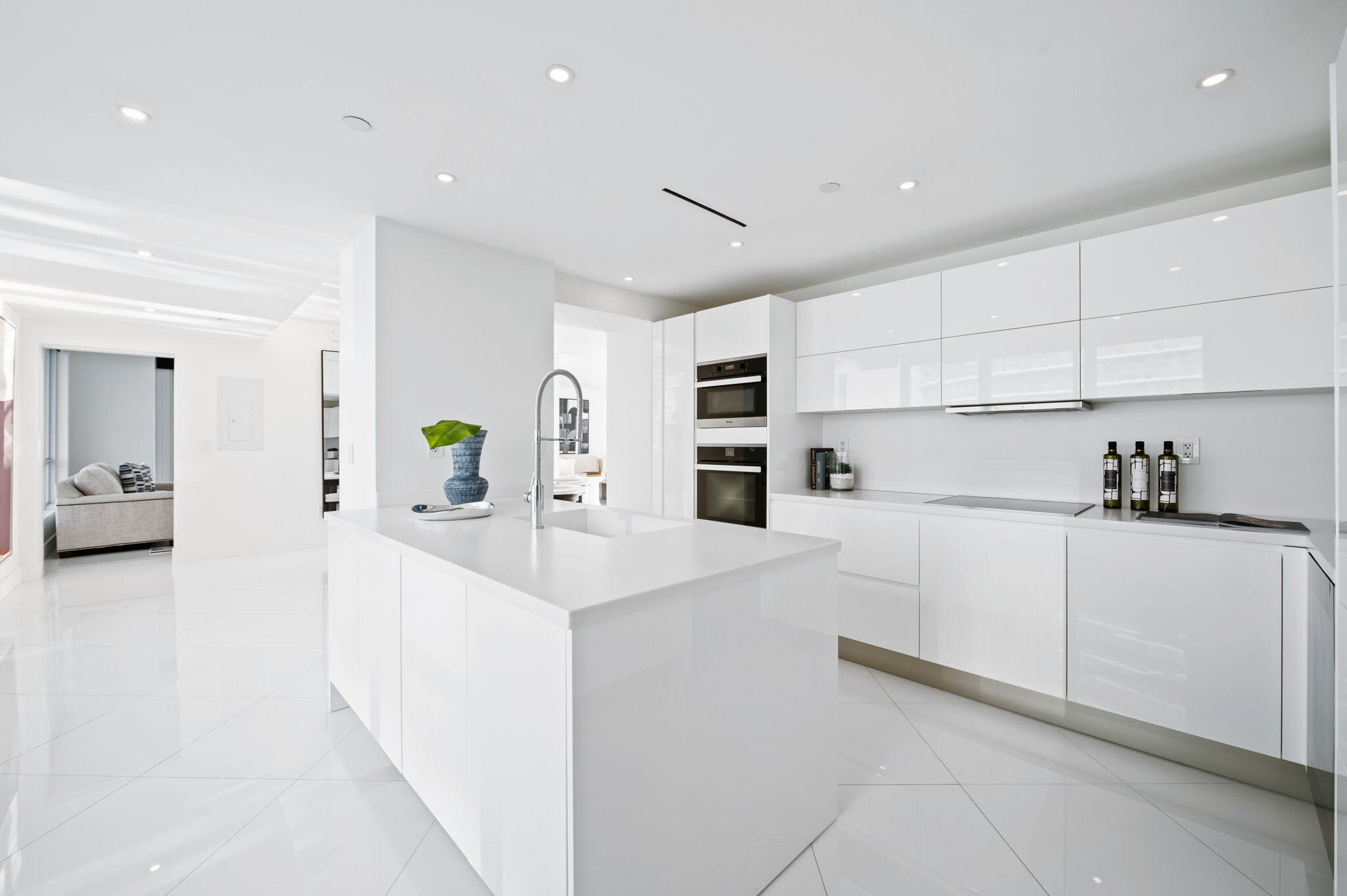 520 West Avenue 1601