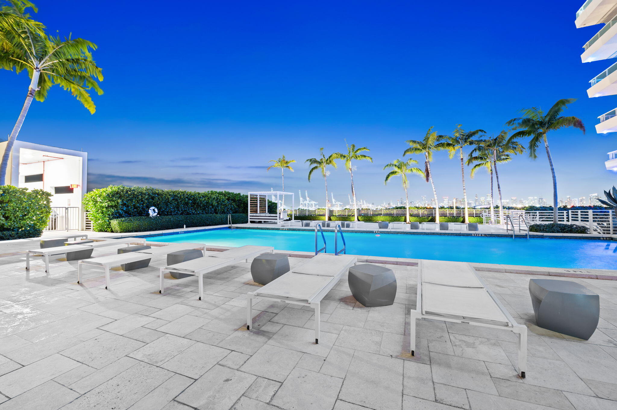 520 West Avenue 1601