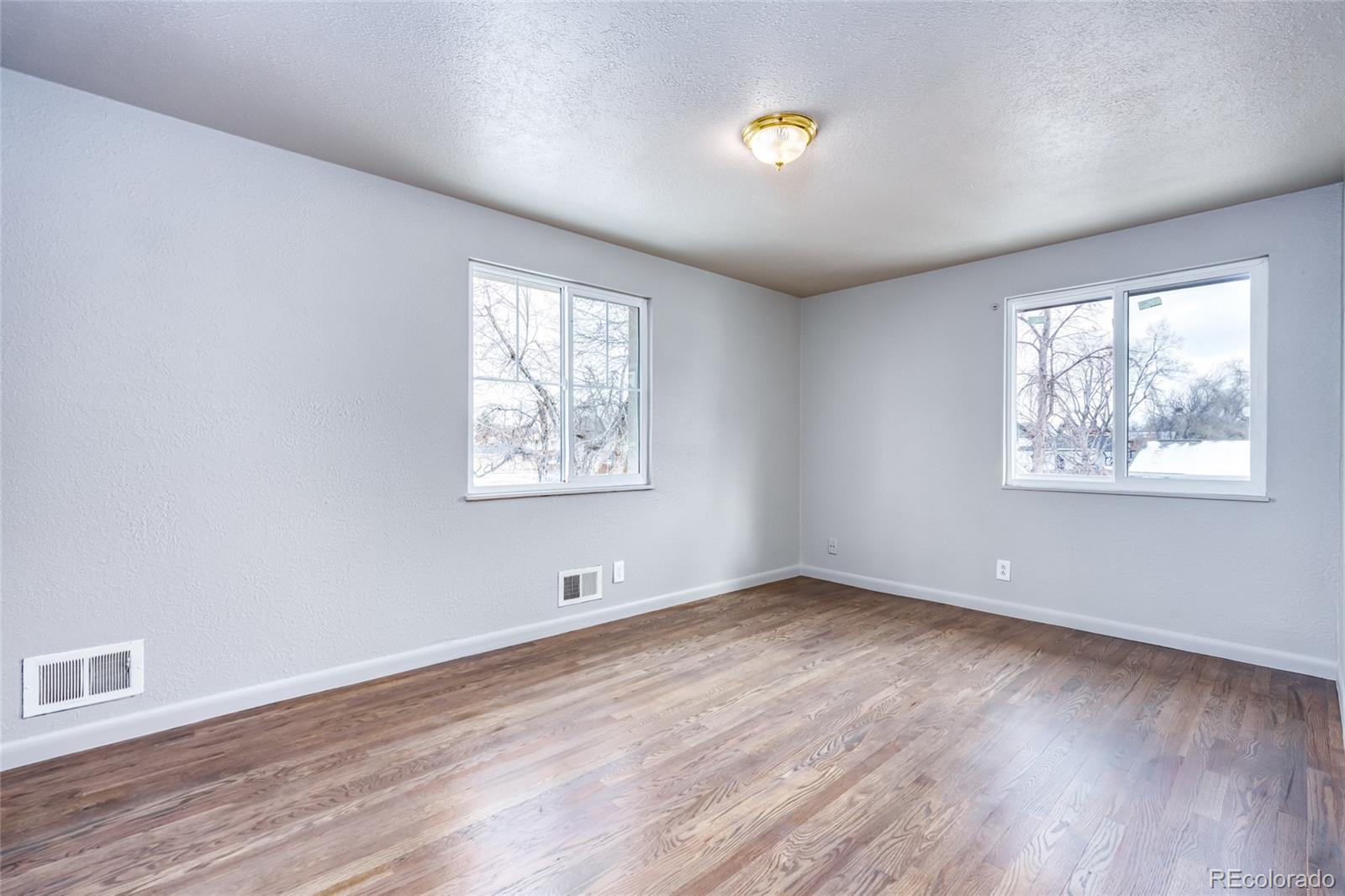 4865 Scranton Court