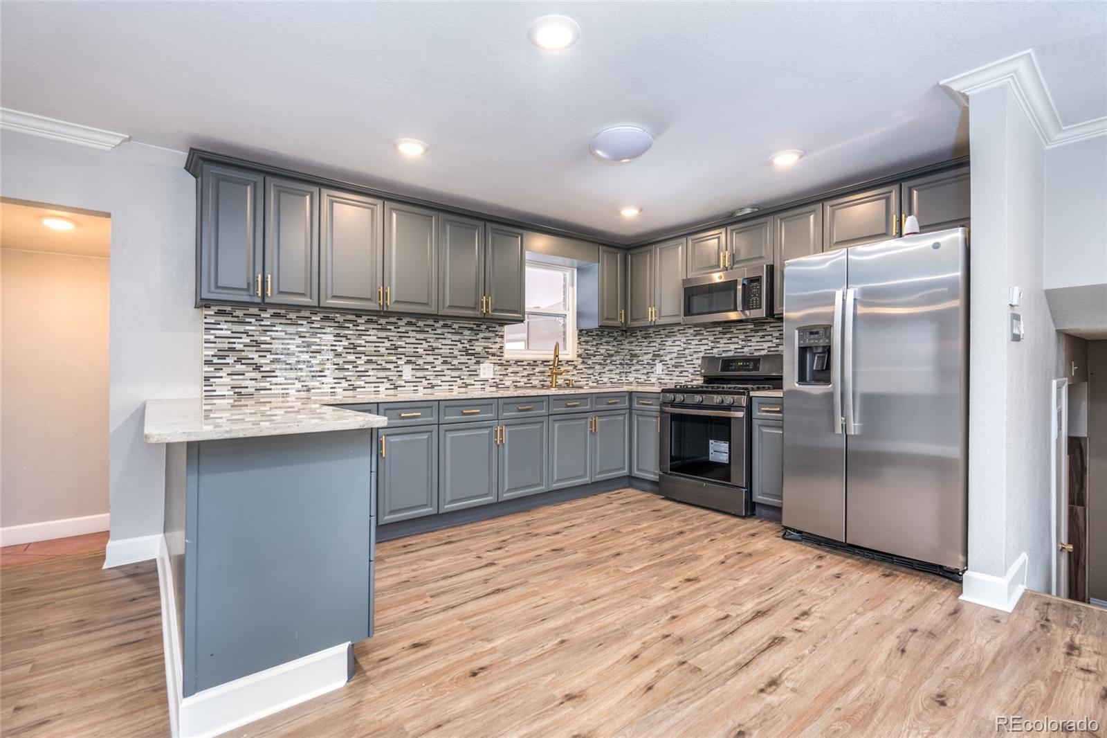 4865 Scranton Court