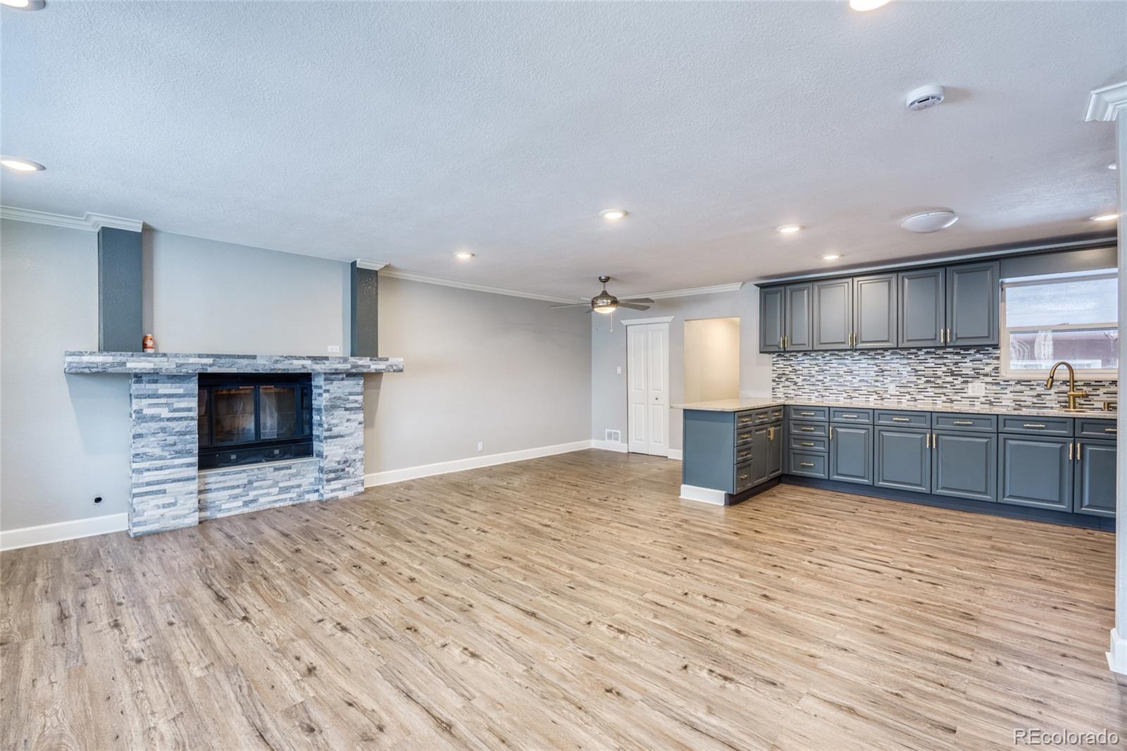 4865 Scranton Court