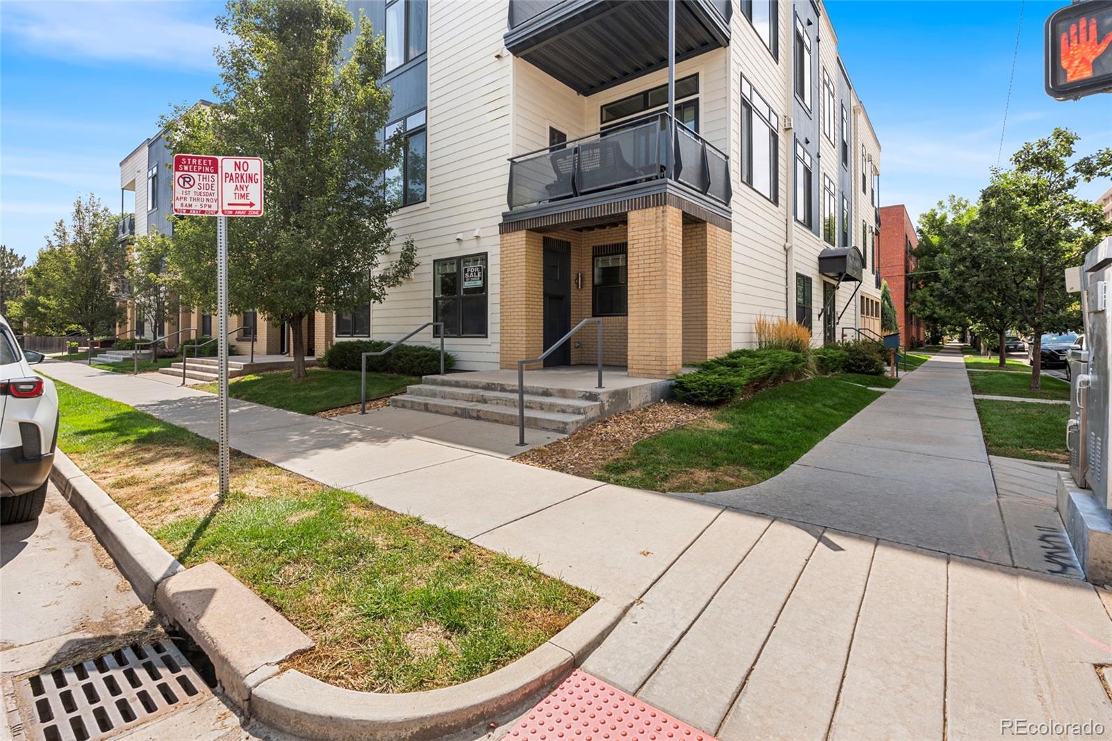 336 E 1st Avenue Unit: 110