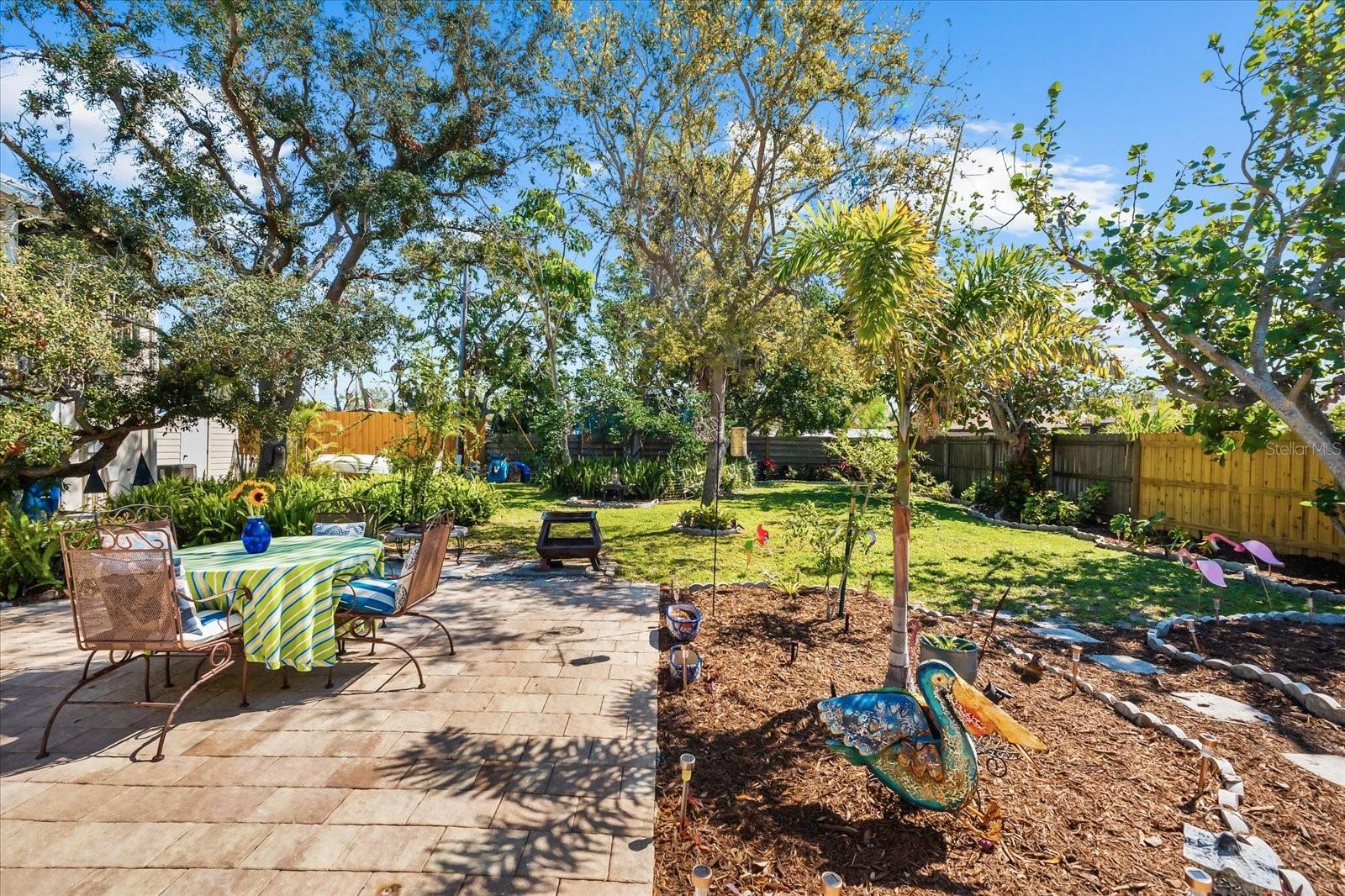503 PARK DR