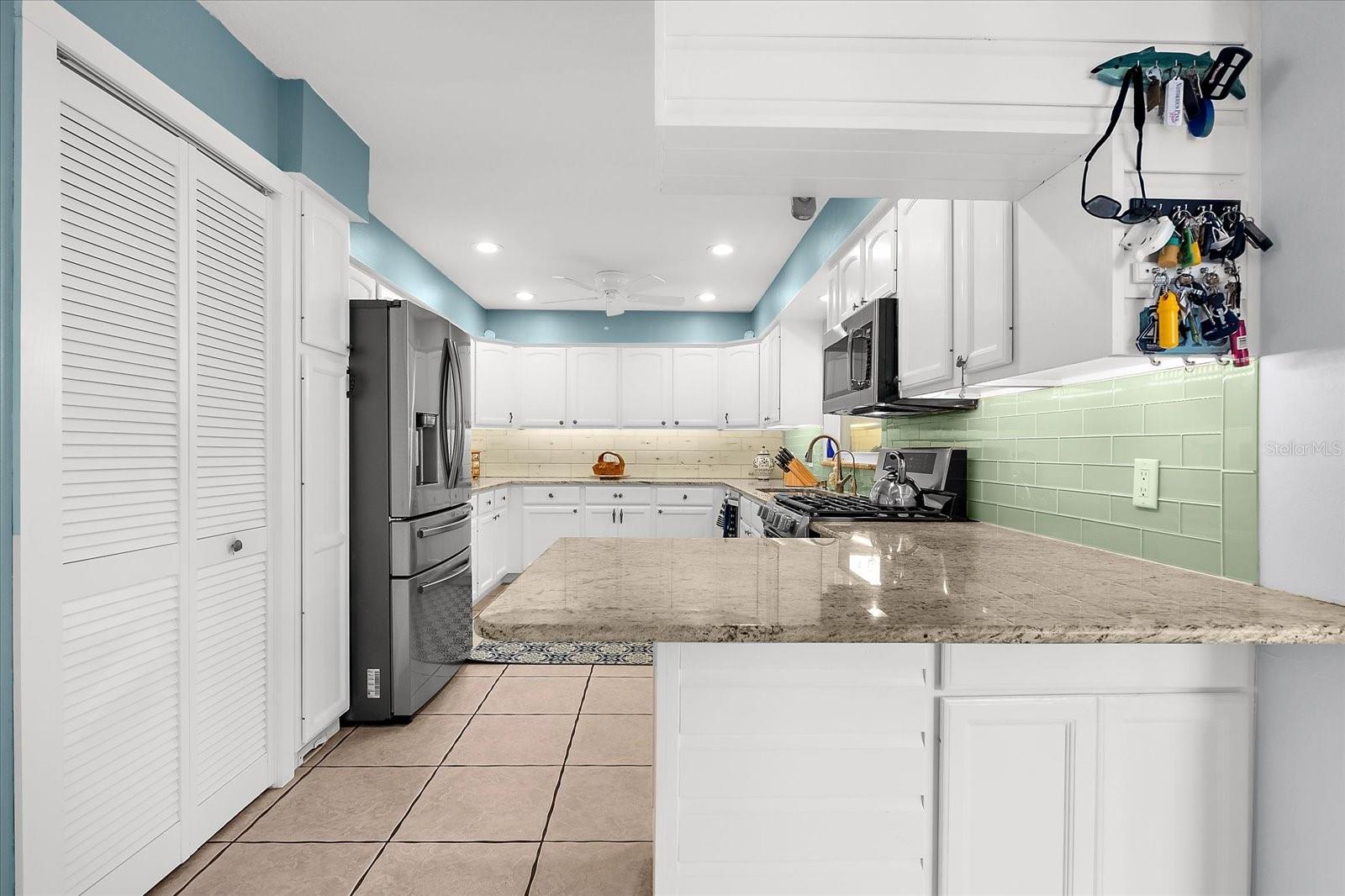 503 PARK DR