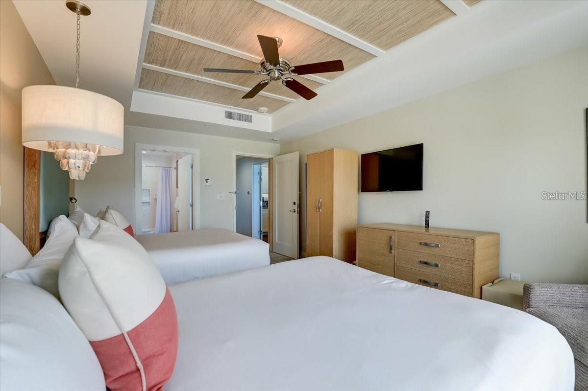 5325 MARINA DRIVE #423