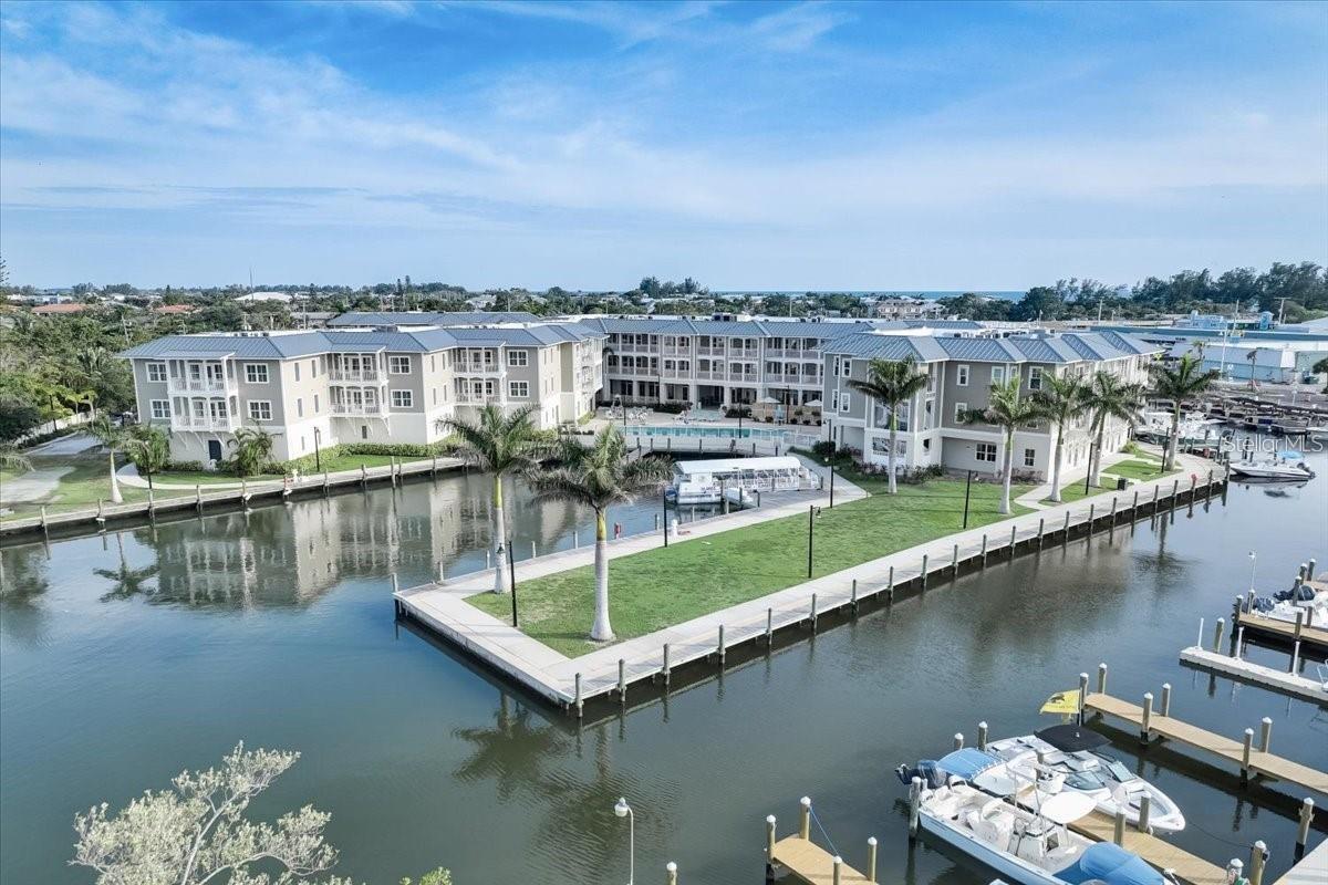 5325 MARINA DRIVE #423