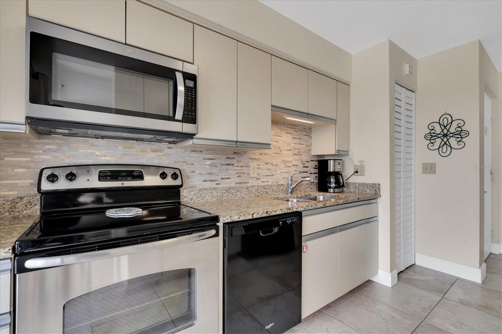 3601 EAST BAY DR #205