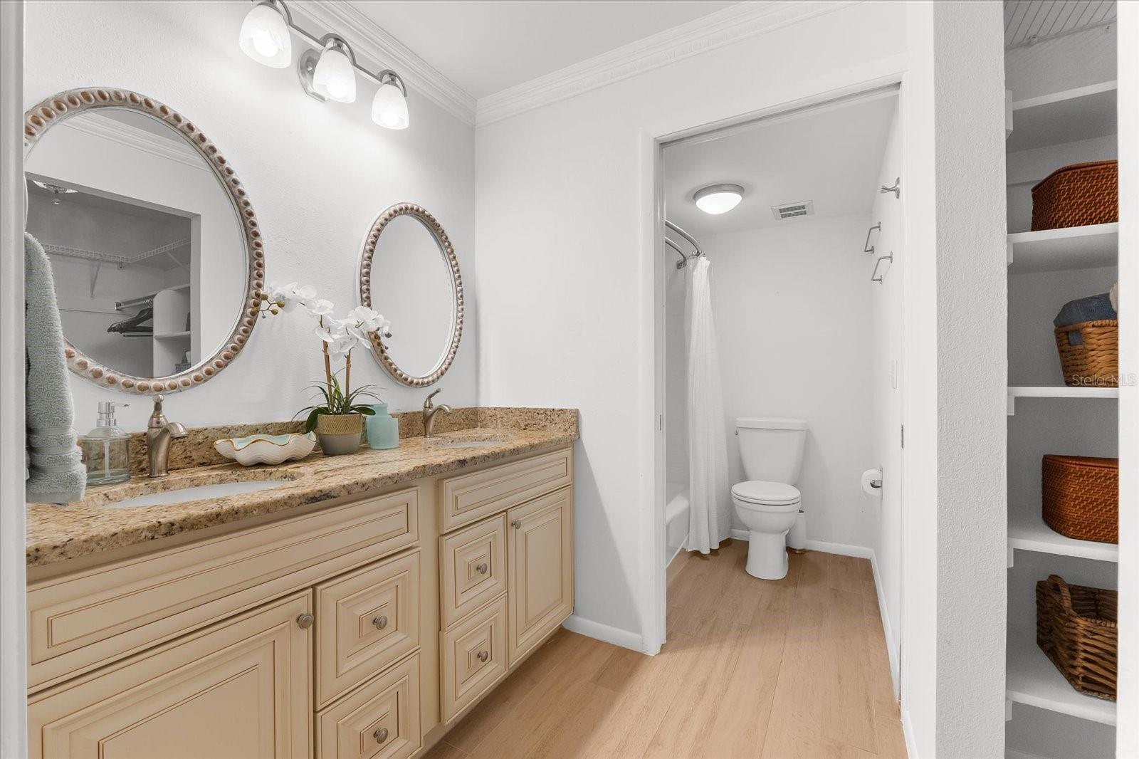 207 PINENEEDLE DR #207