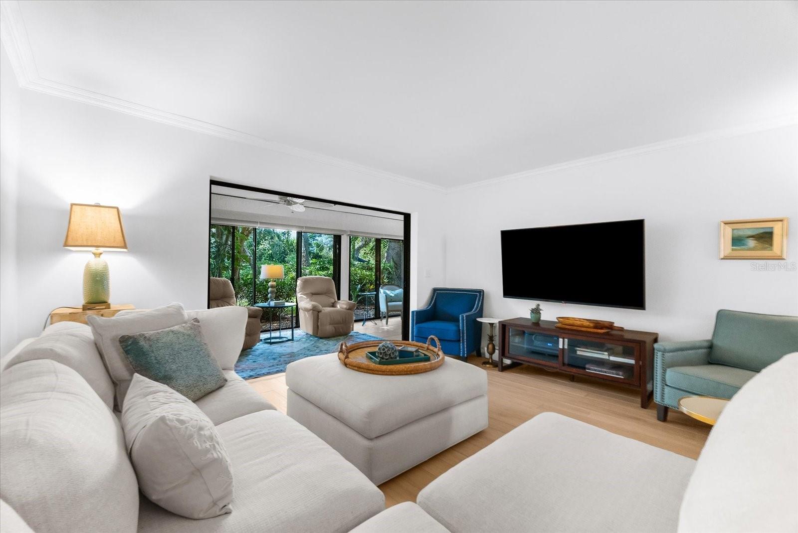 207 PINENEEDLE DR #207