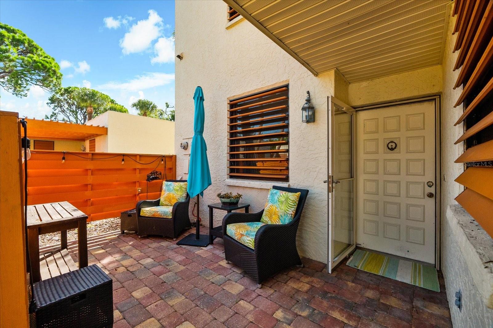 207 PINENEEDLE DR #207