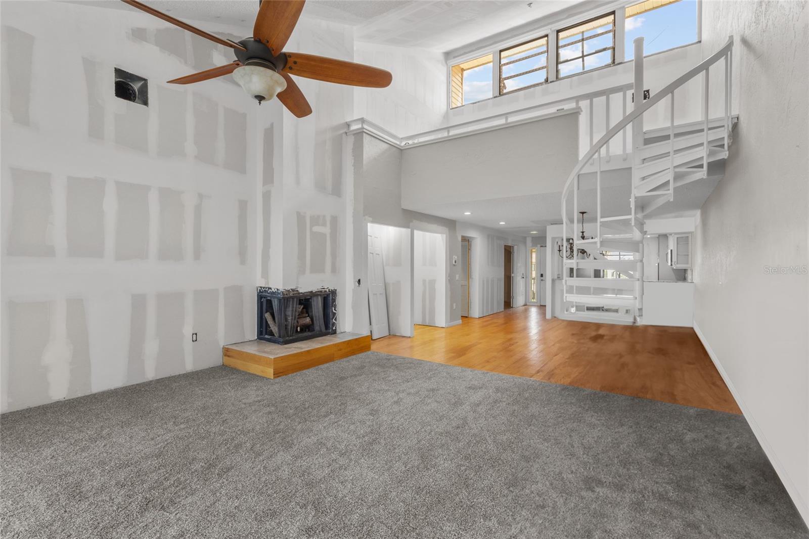 3840 MARINERS WAY #525