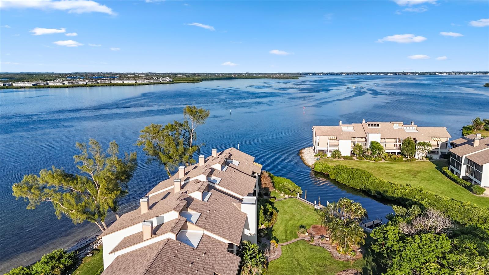 3840 MARINERS WAY #525