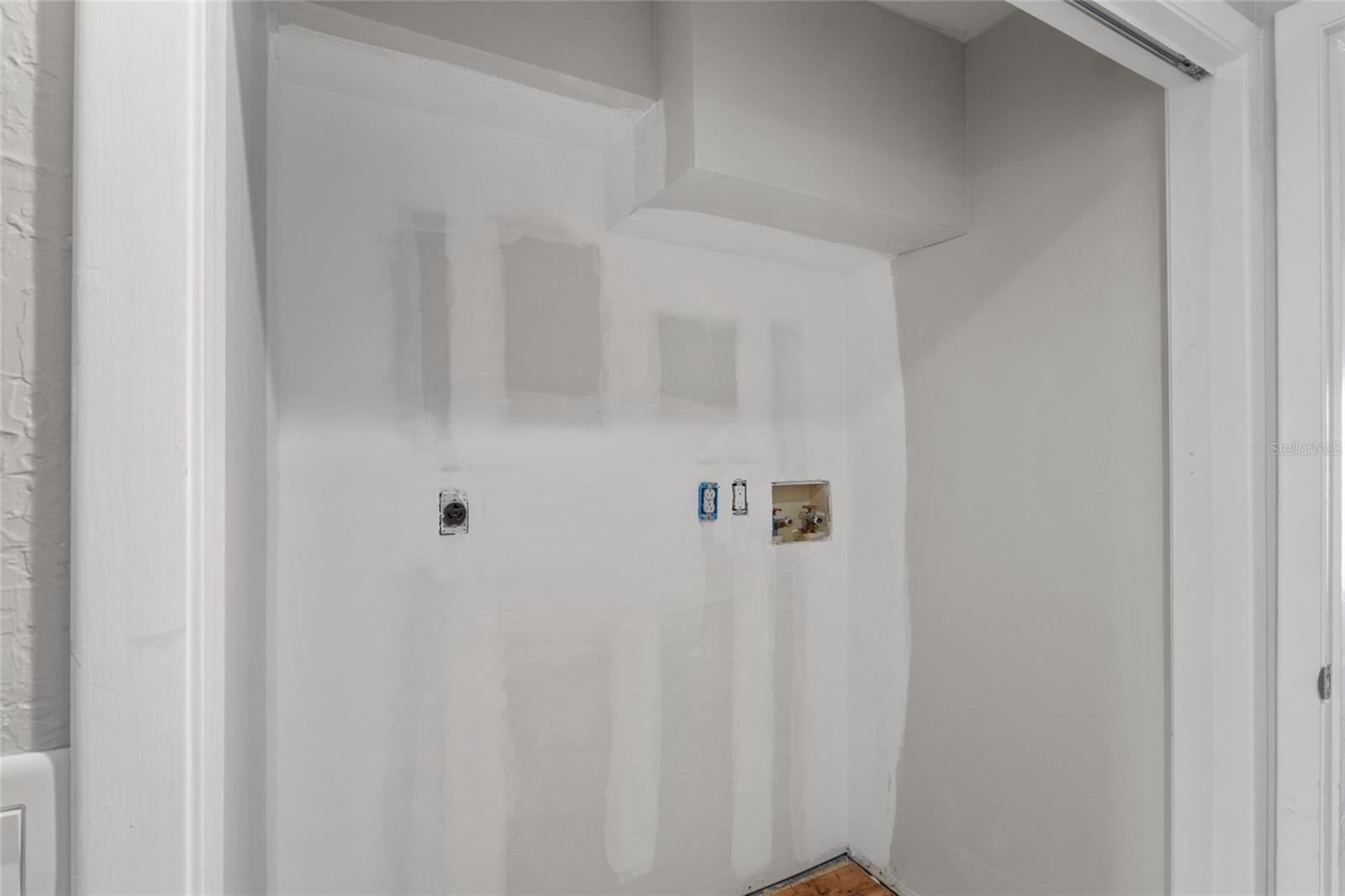 3840 MARINERS WAY #525