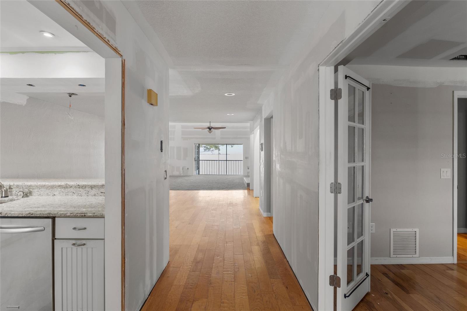 3840 MARINERS WAY #525