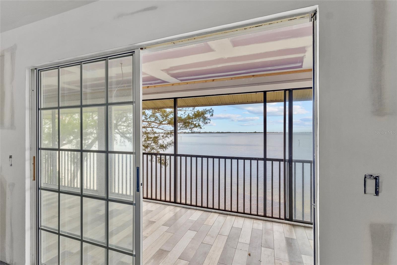 3840 MARINERS WAY #525