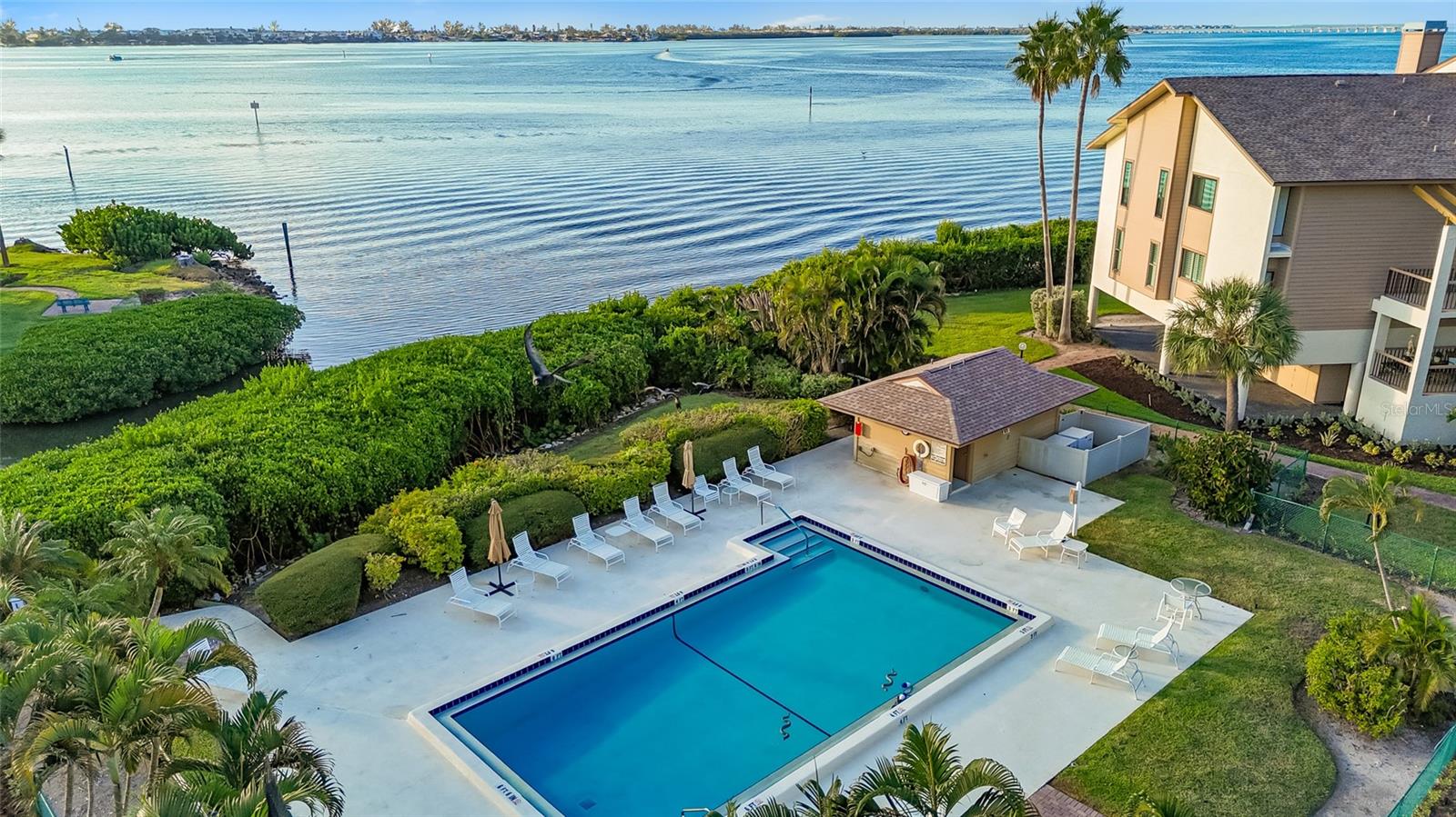 3840 MARINERS WAY #525