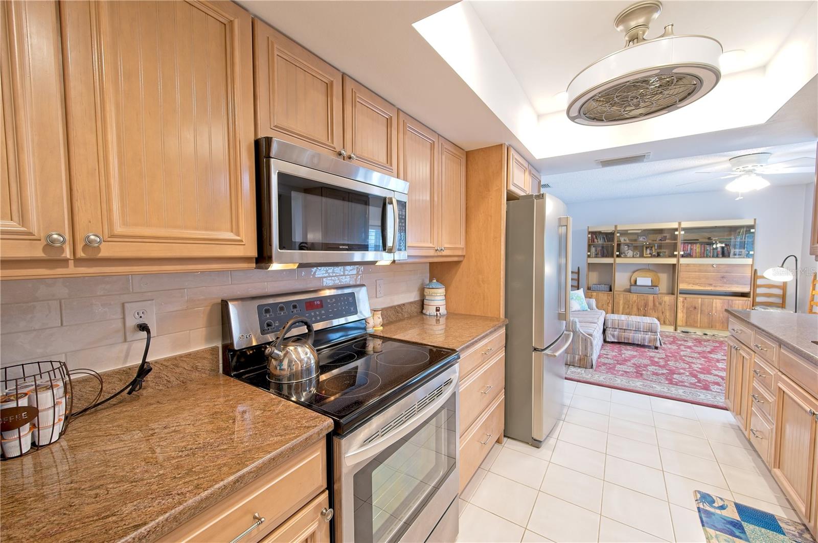 7402 9TH AVE W #7402