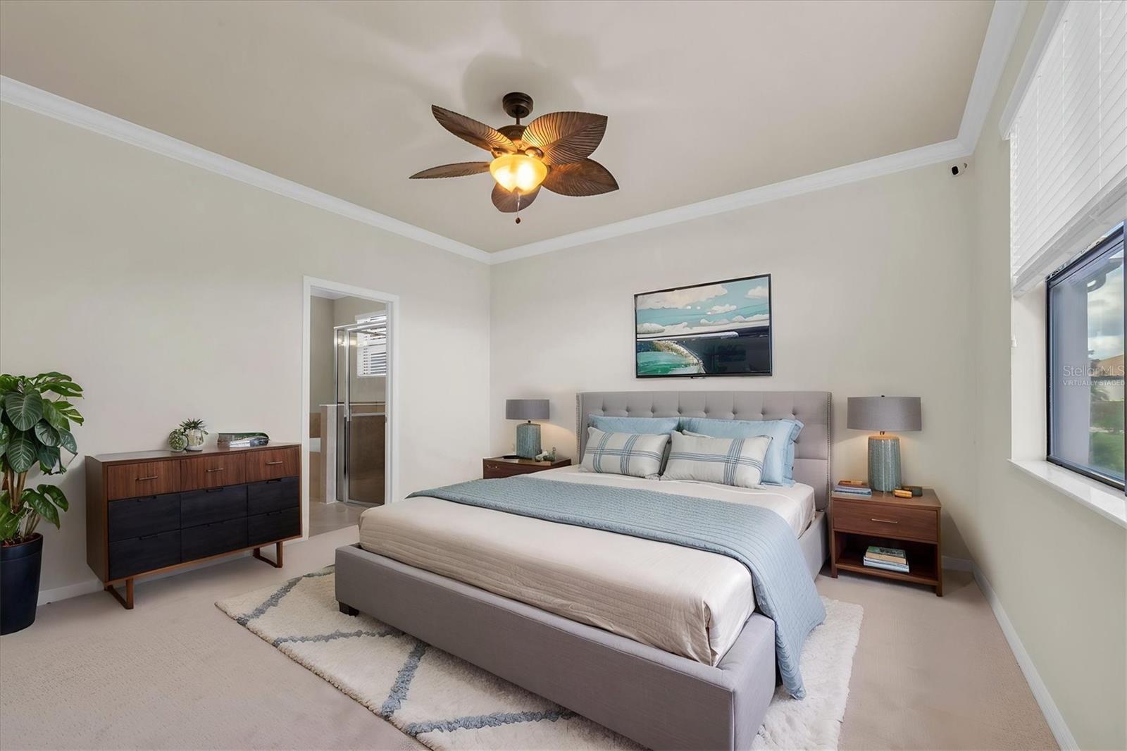 319 WHISPERING PALMS LN