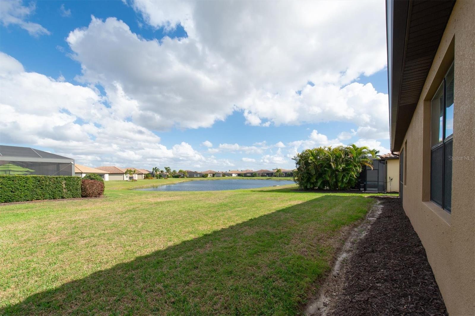 319 WHISPERING PALMS LN