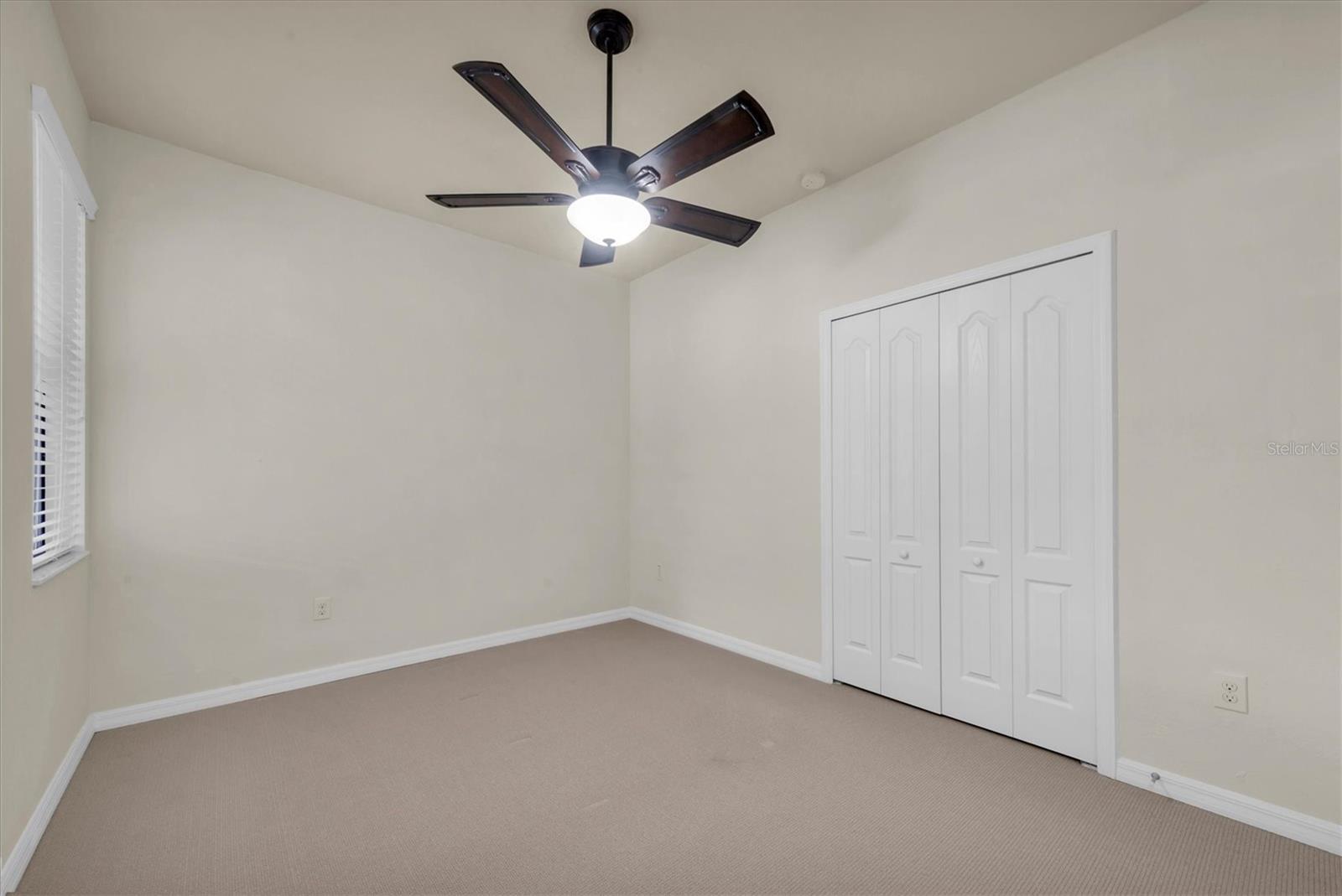 319 WHISPERING PALMS LN