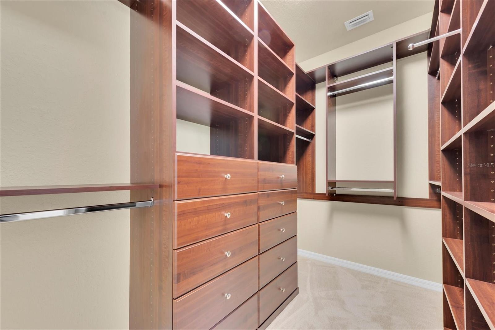 319 WHISPERING PALMS LN