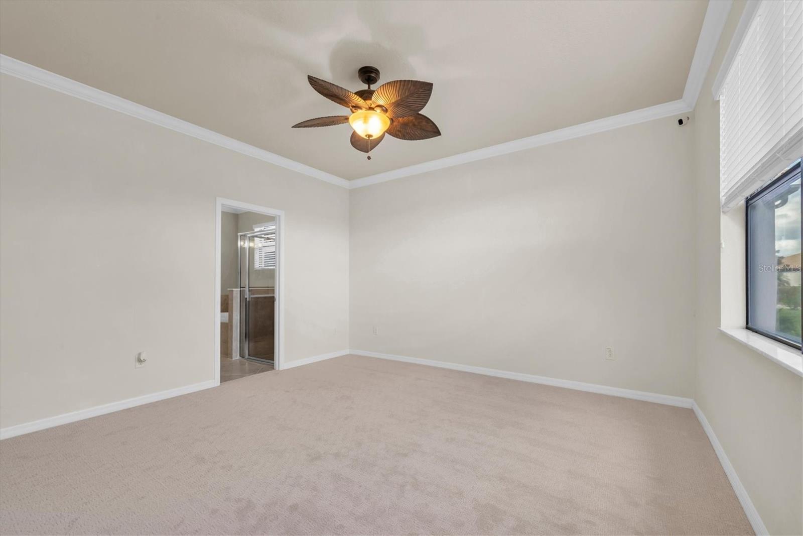 319 WHISPERING PALMS LN