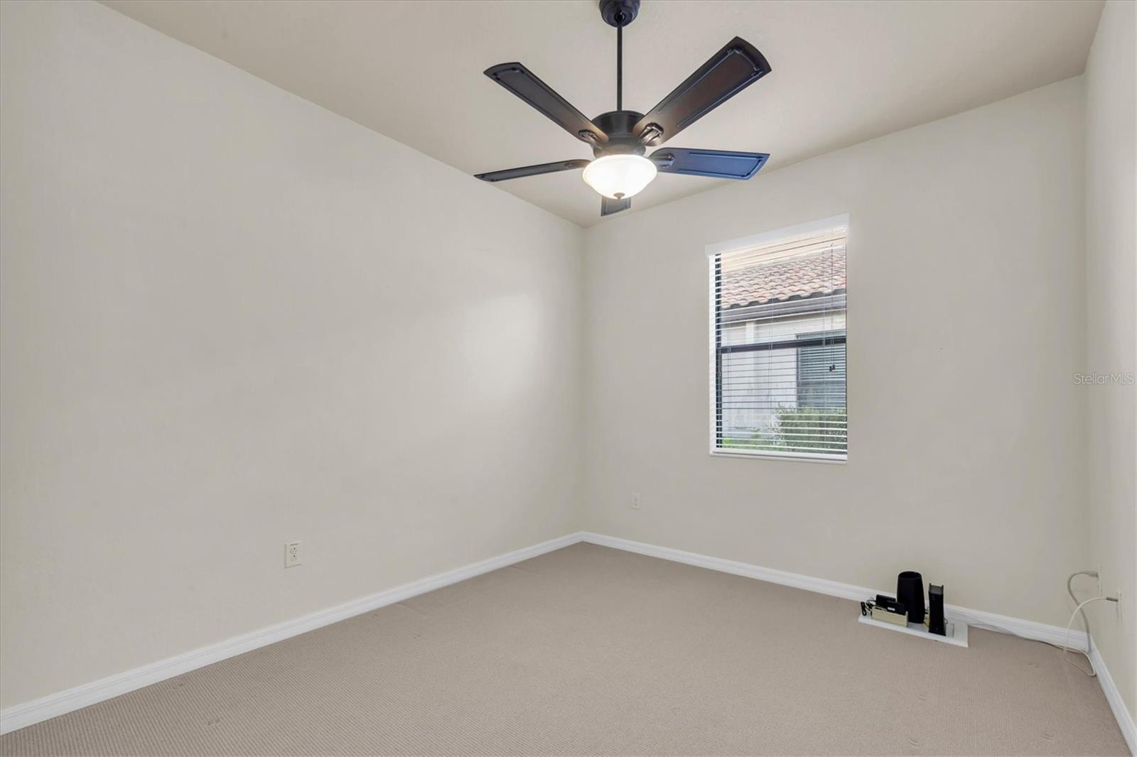 319 WHISPERING PALMS LN