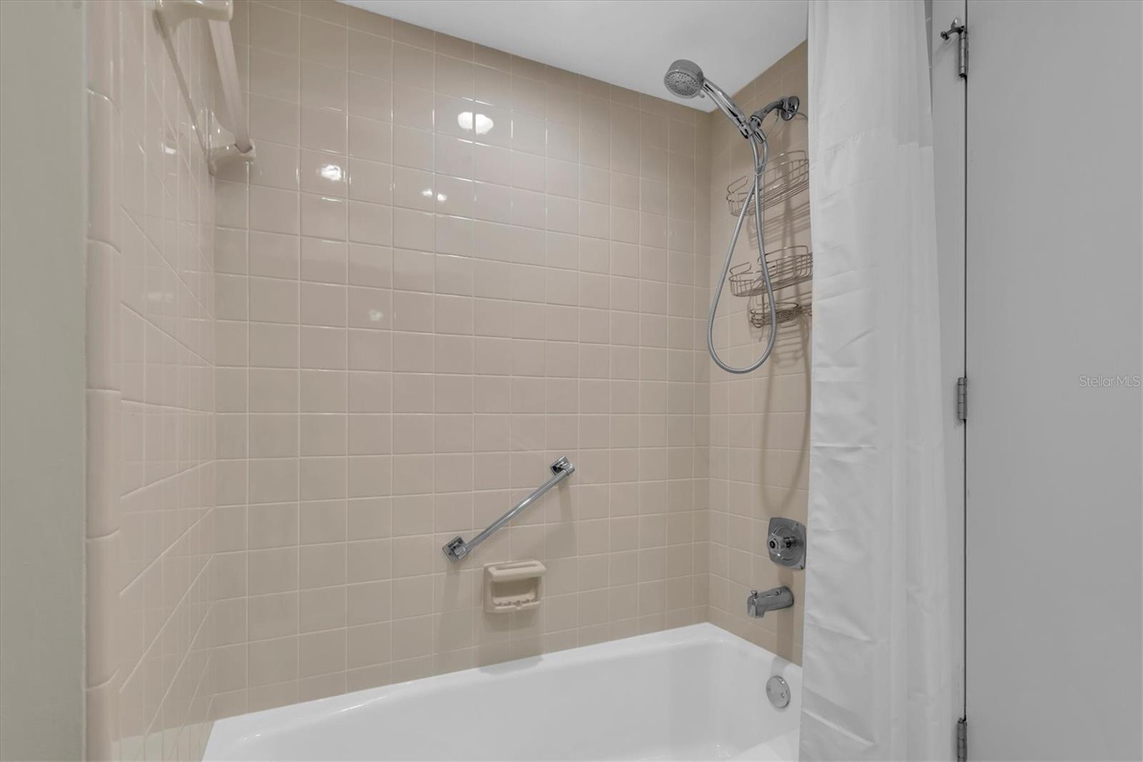 7410 9TH AVE W #7410