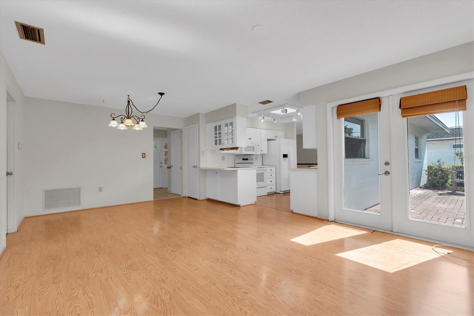 5511 10TH AVENUE DR W