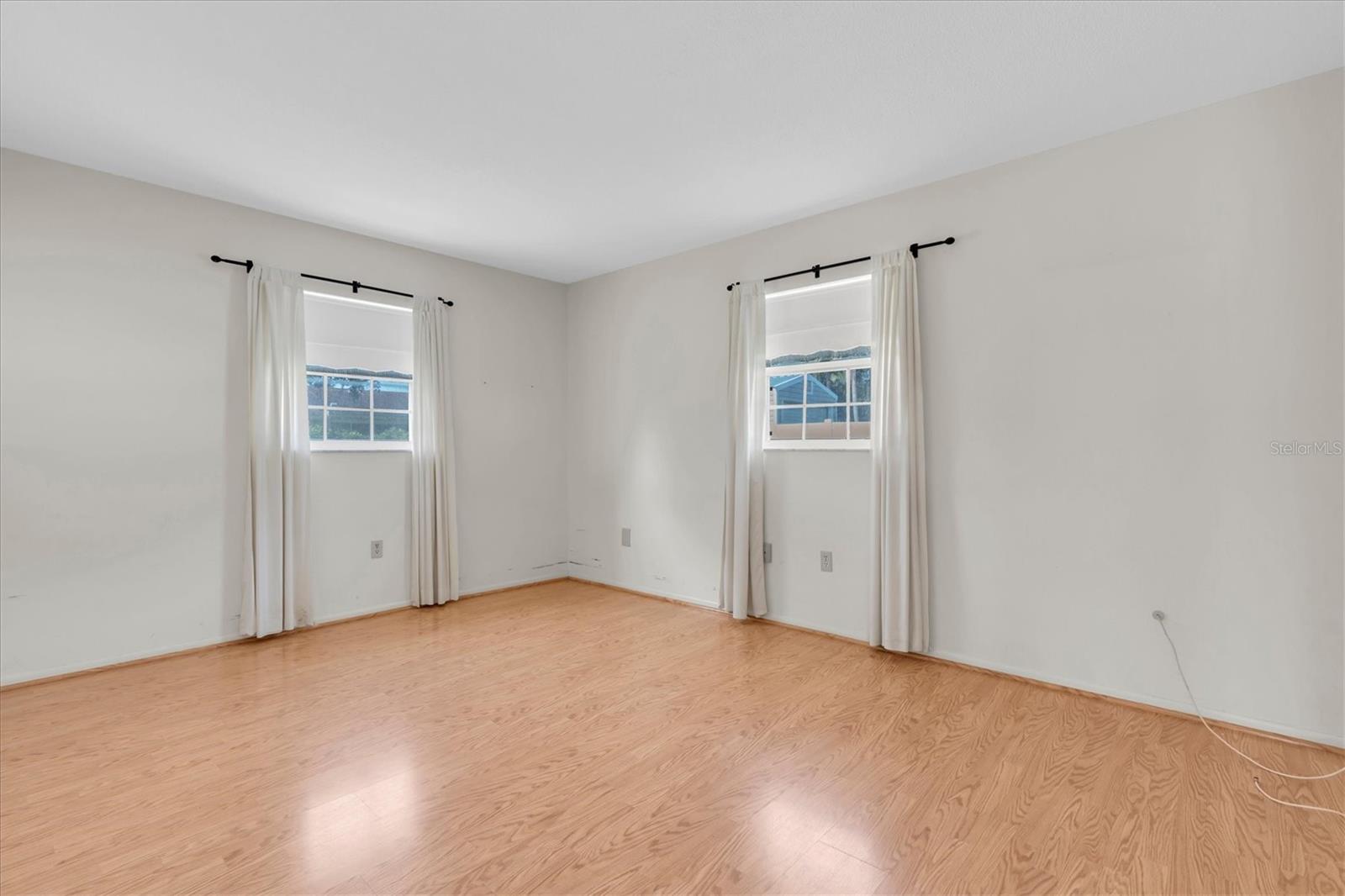 5511 10TH AVENUE DR W