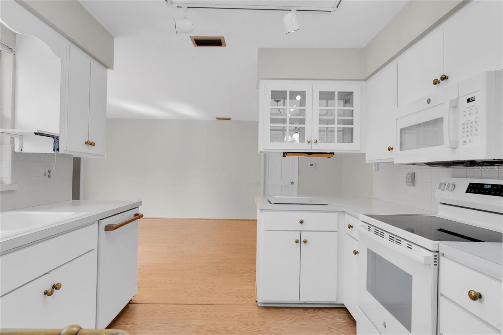 5511 10TH AVENUE DR W