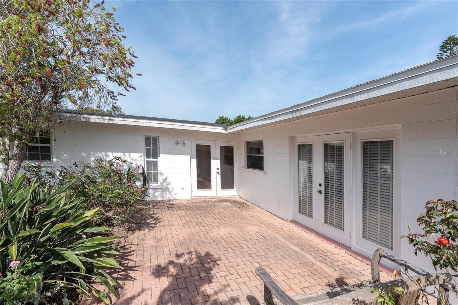 5511 10TH AVENUE DR W