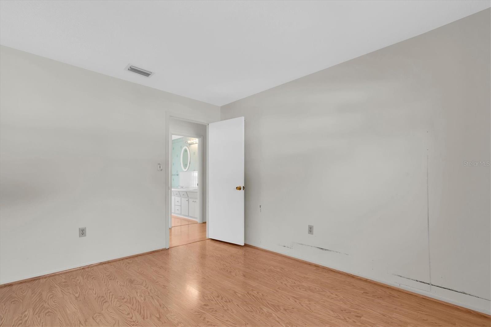 5511 10TH AVENUE DR W