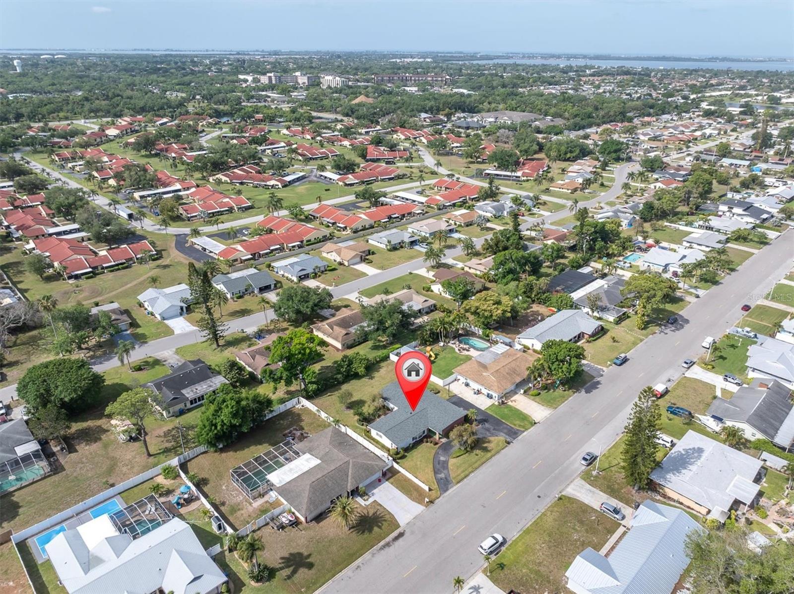 5511 10TH AVENUE DR W