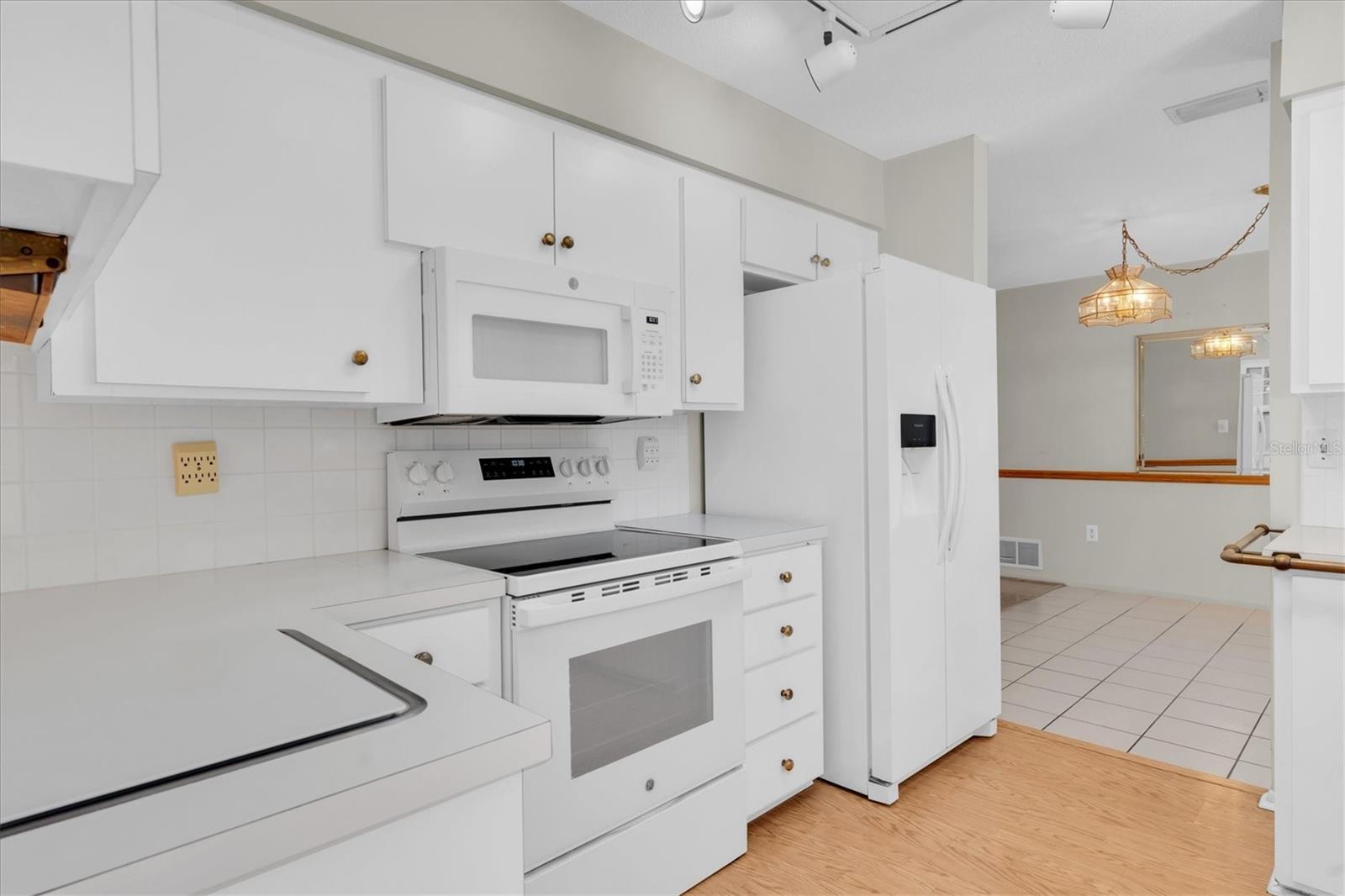 5511 10TH AVENUE DR W